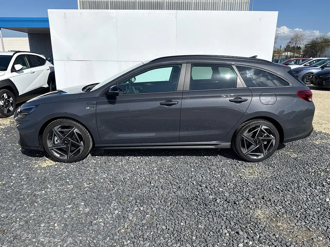 Hyundai i30 - Thumbnail 3