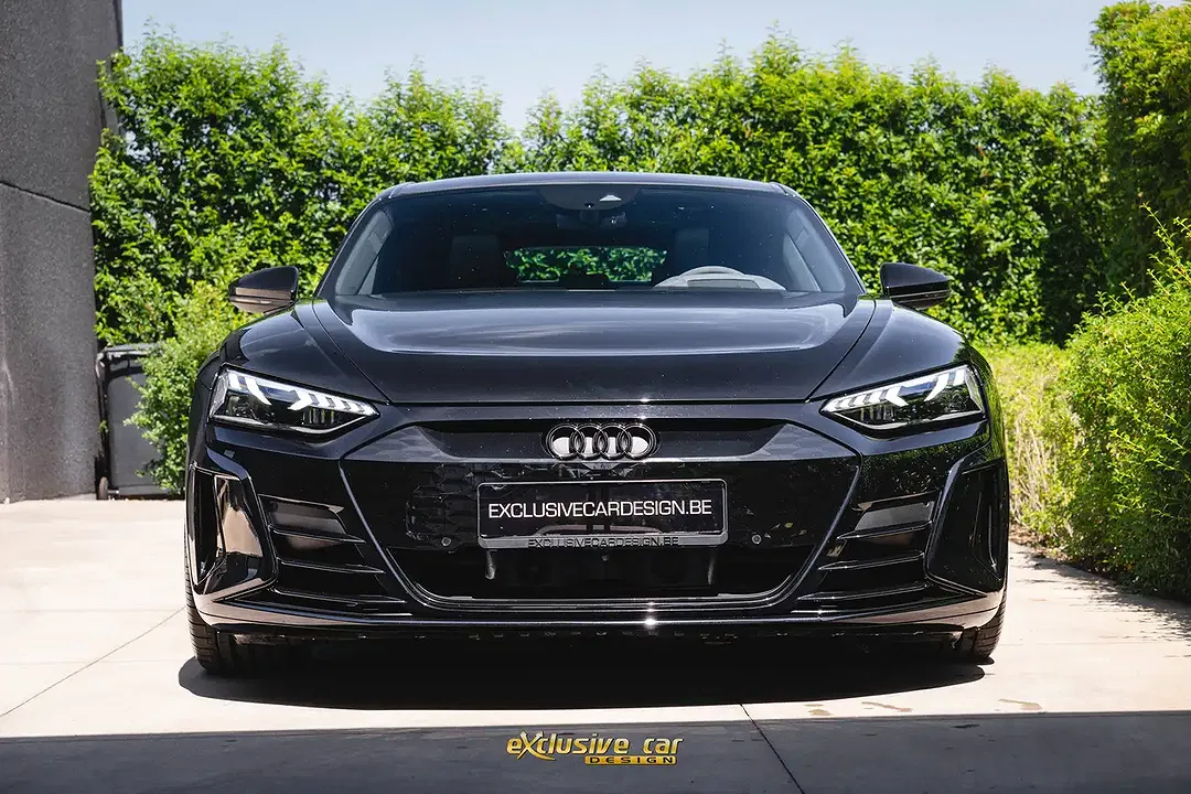 Audi e-tron GT - Thumbnail 2