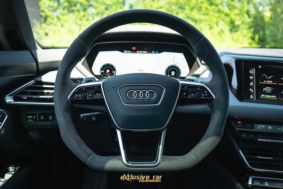 Audi e-tron GT - Thumbnail 25