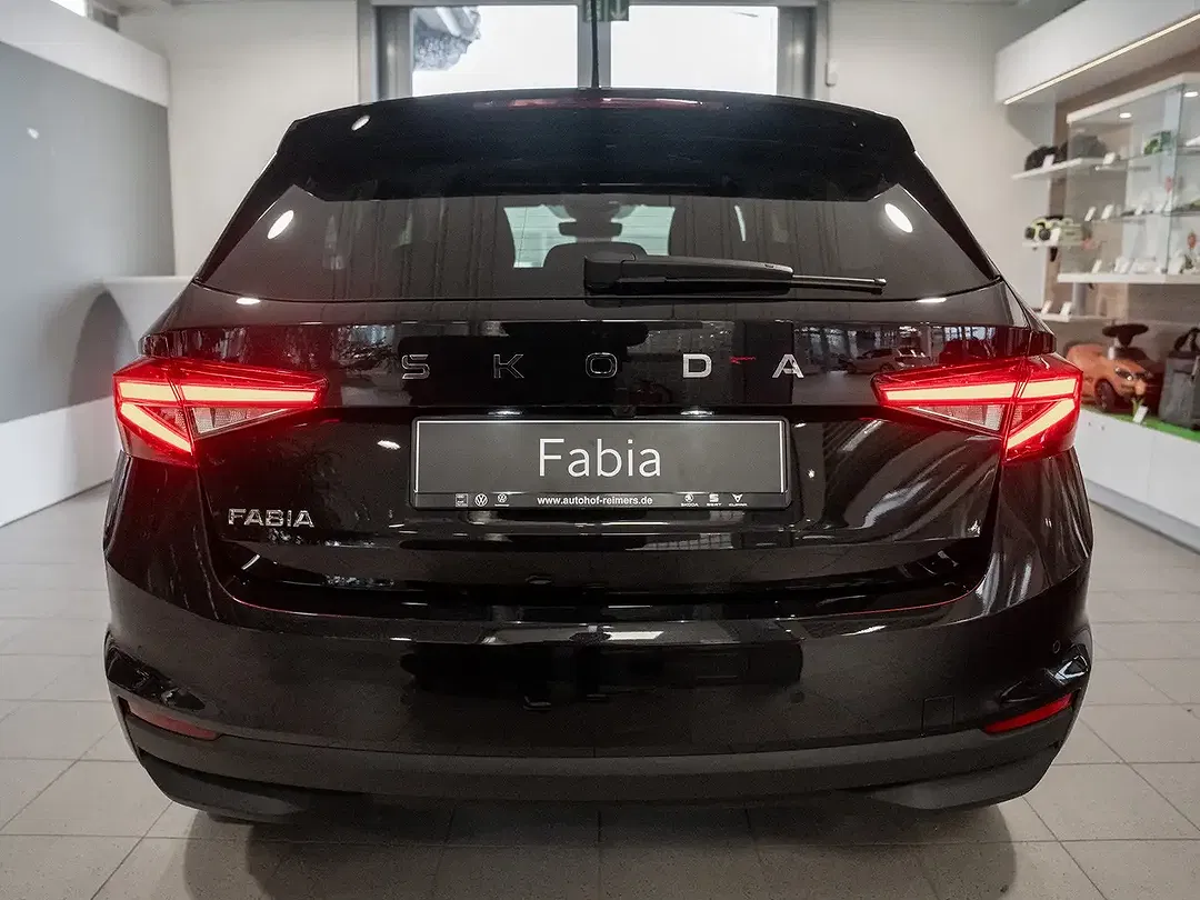 Skoda Fabia - Thumbnail 4