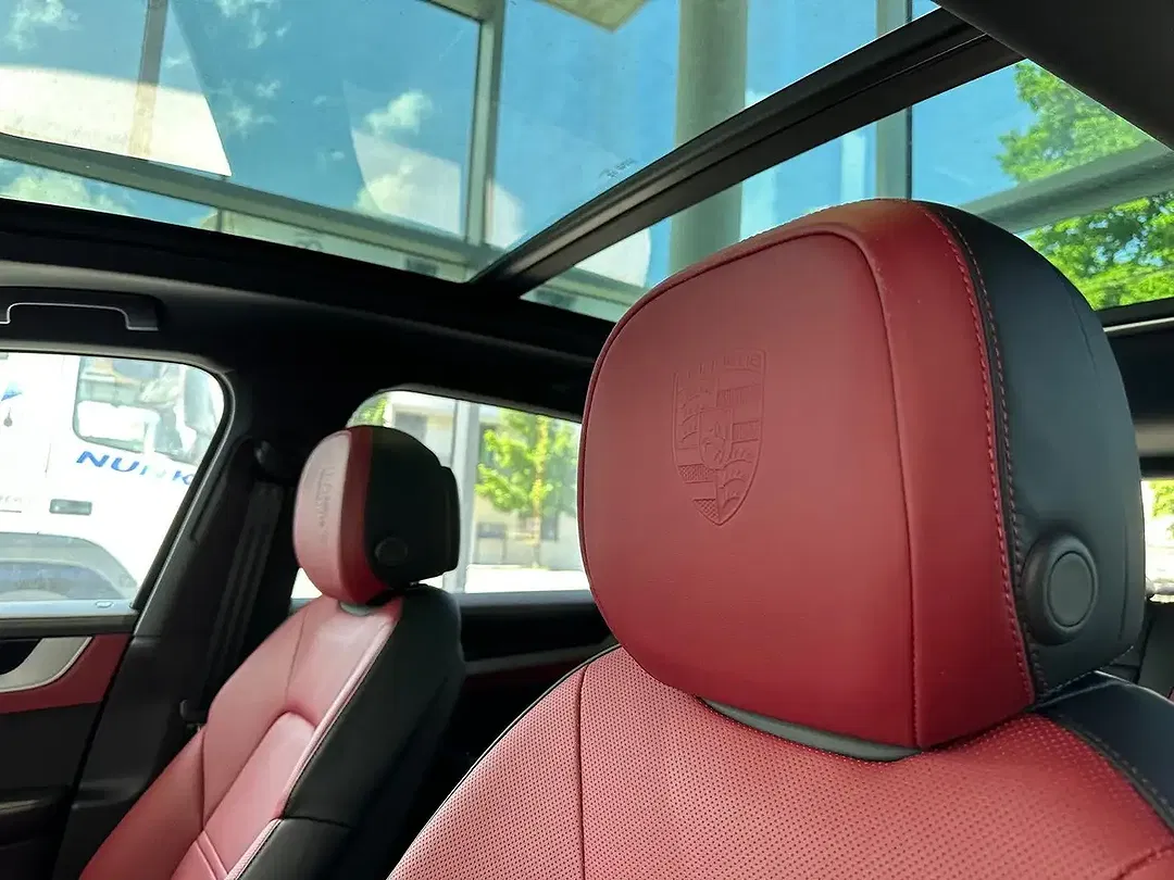 Porsche Cayenne - Thumbnail 6
