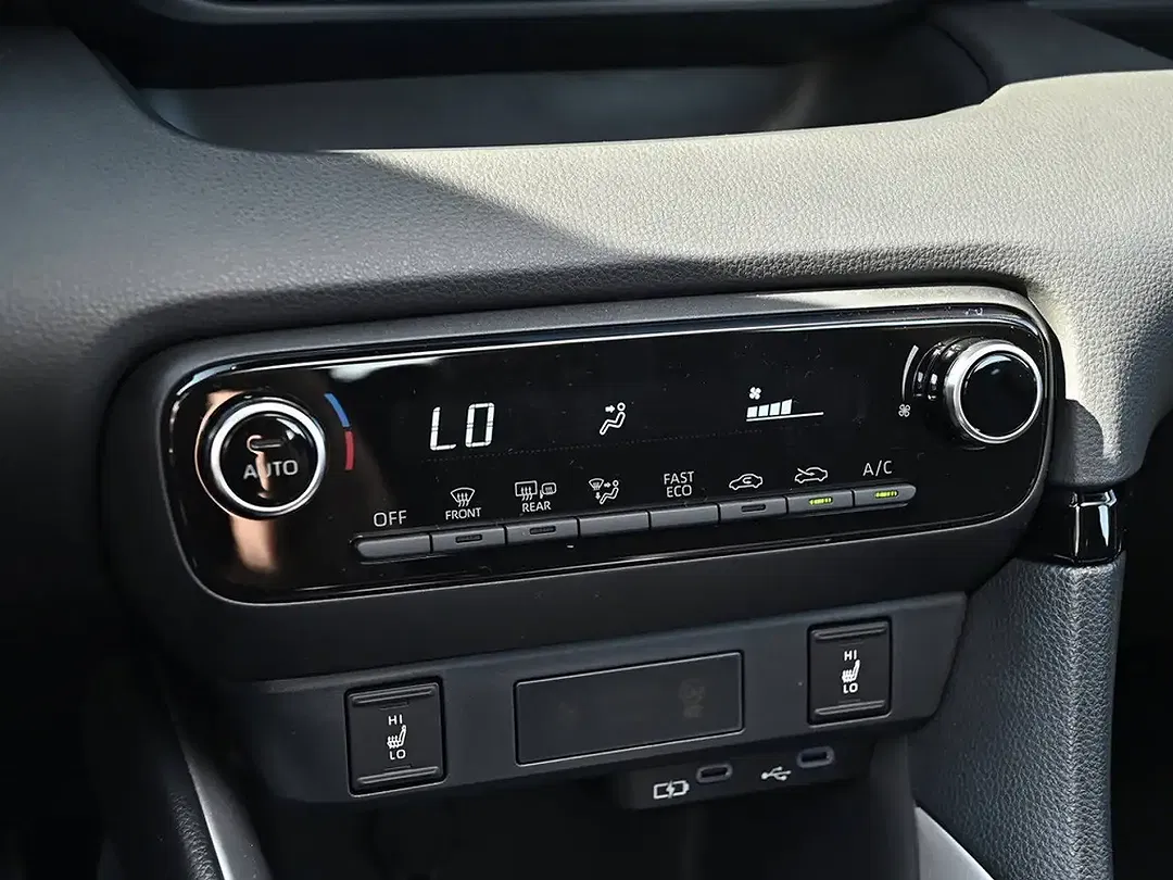 Mazda 2 - Thumbnail 10