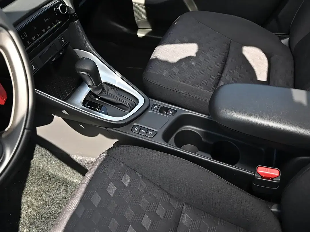 Mazda 2 - Thumbnail 11