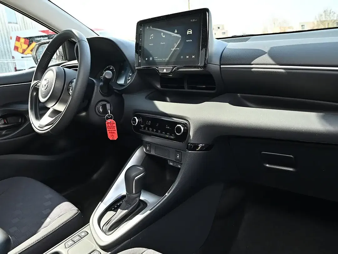Mazda 2 - Thumbnail 6