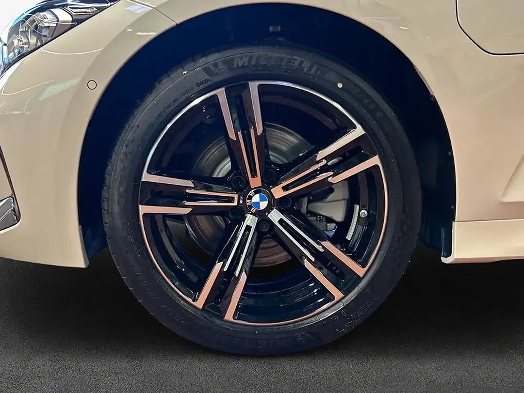 BMW 330 - Thumbnail 7