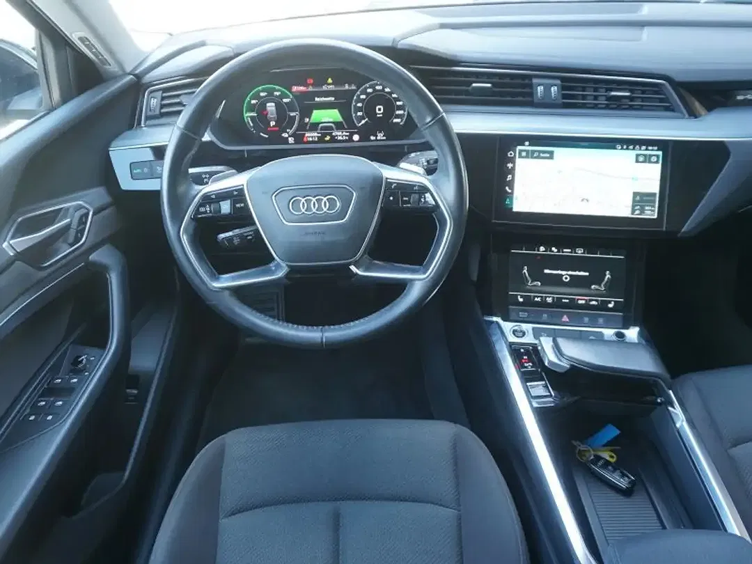 Audi e-tron - Thumbnail 9