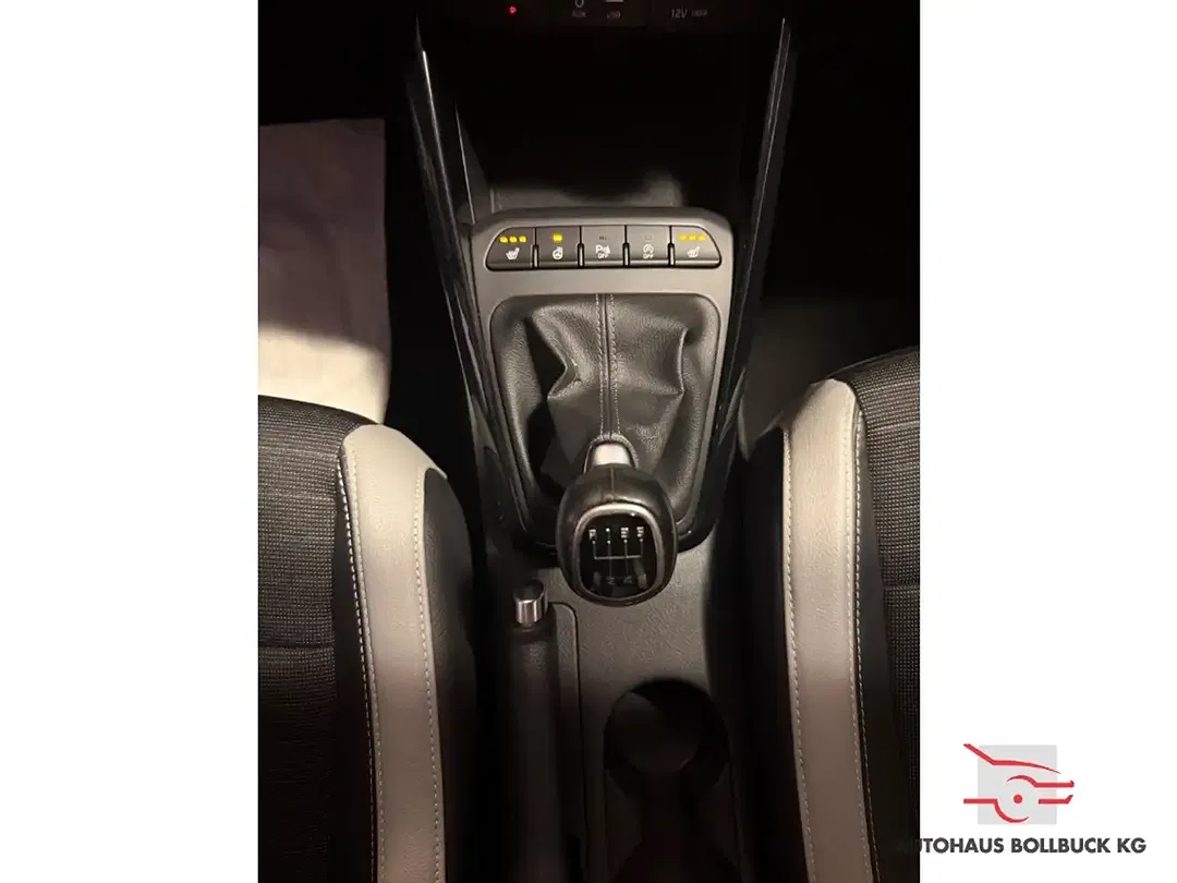 Kia Stonic - Thumbnail 15