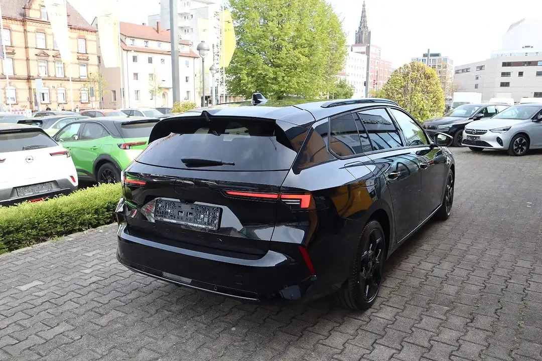 Opel Astra - Thumbnail 3