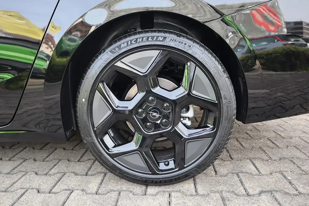 Opel Astra - Thumbnail 5