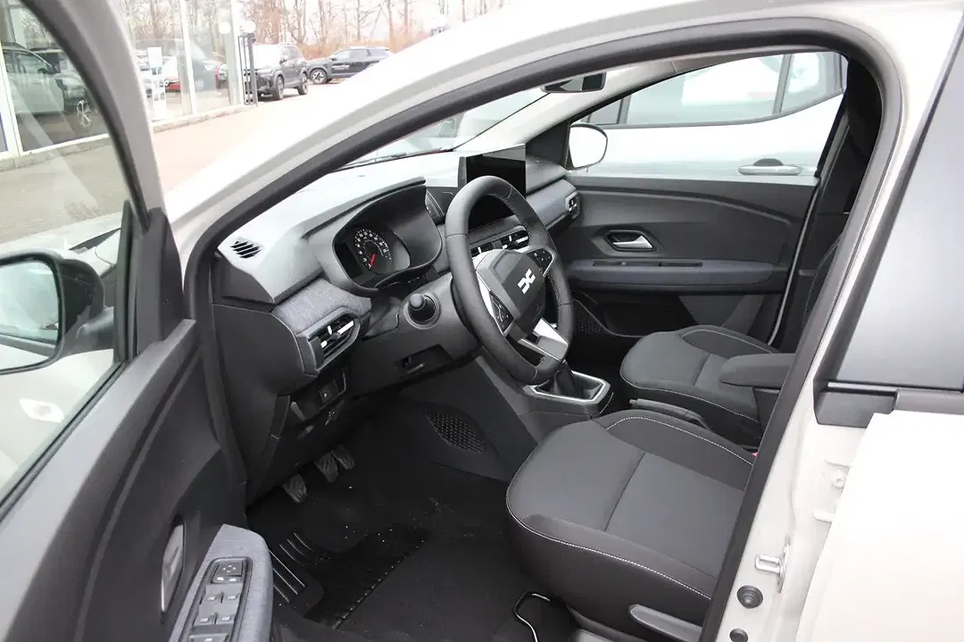 Dacia Sandero - Thumbnail 7