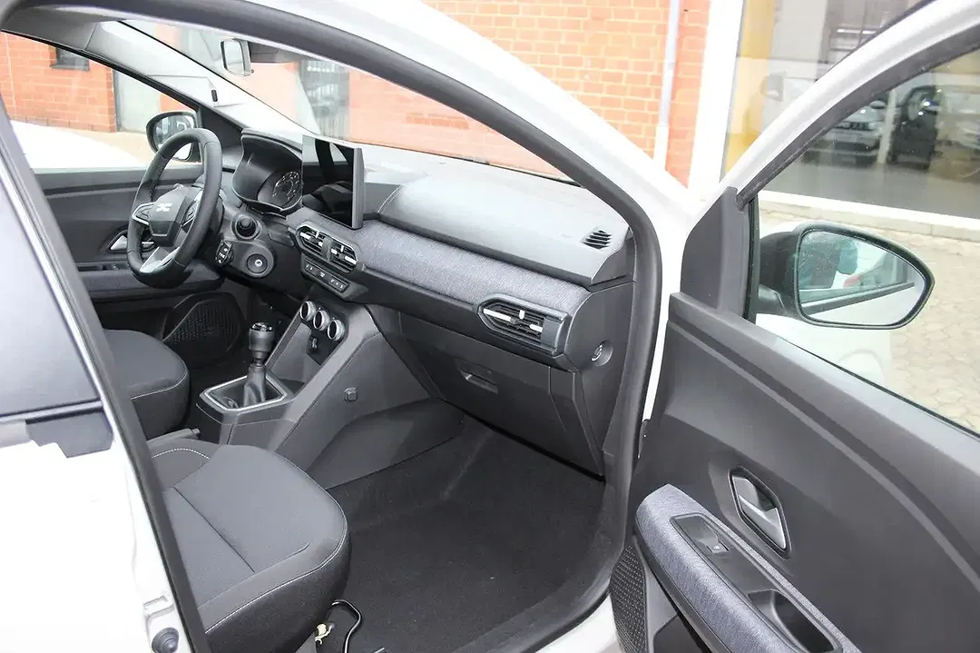 Dacia Sandero - Thumbnail 8