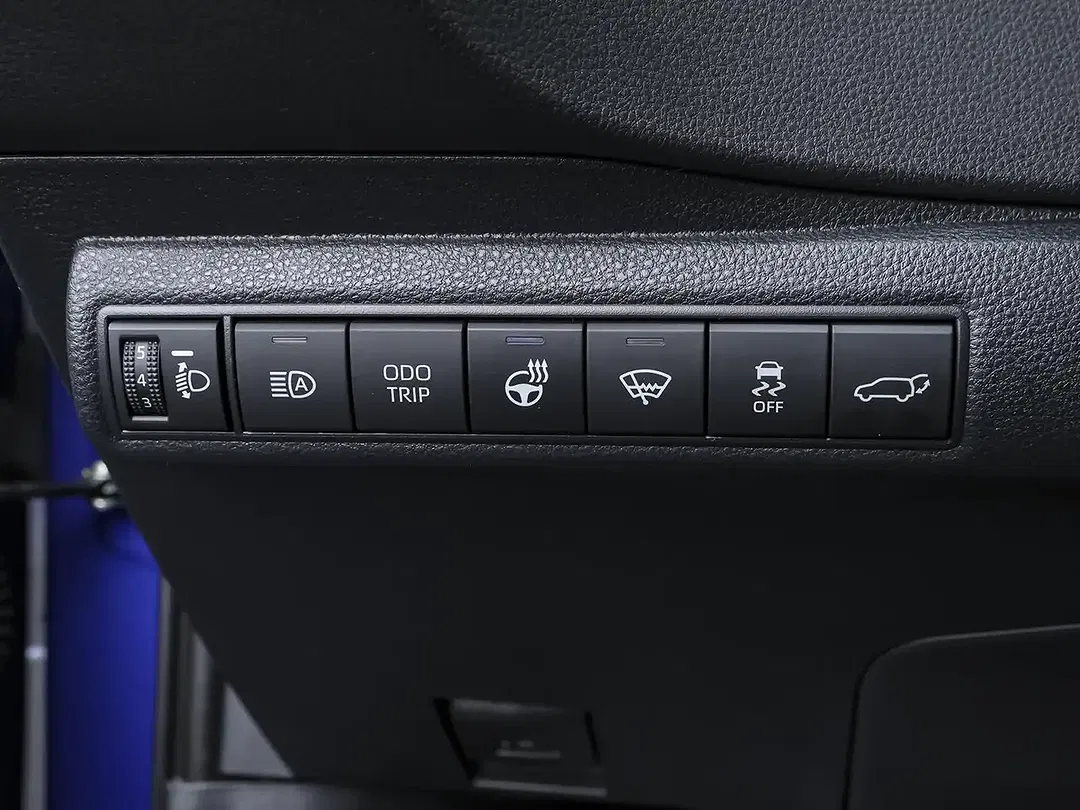 Toyota Corolla - Thumbnail 11