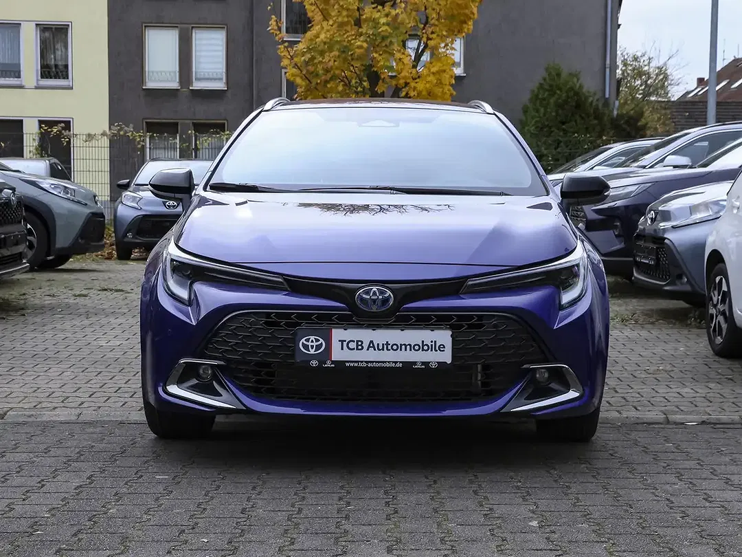 Toyota Corolla - Thumbnail 4
