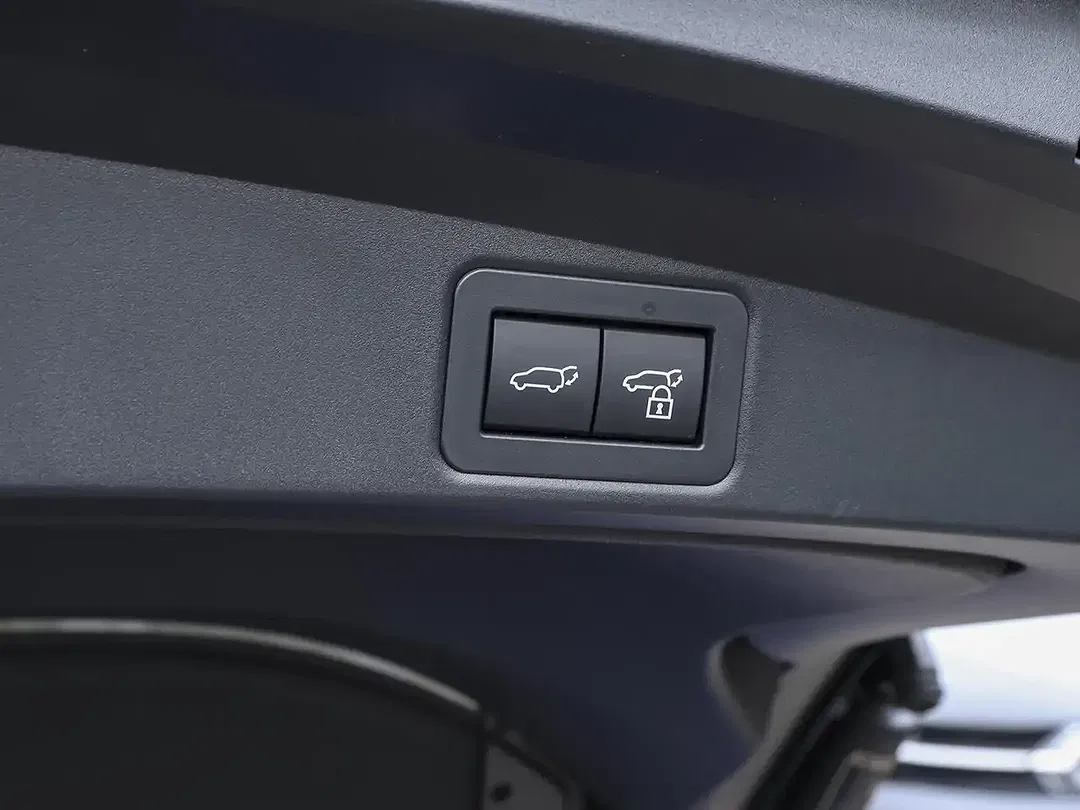 Toyota Corolla - Thumbnail 9