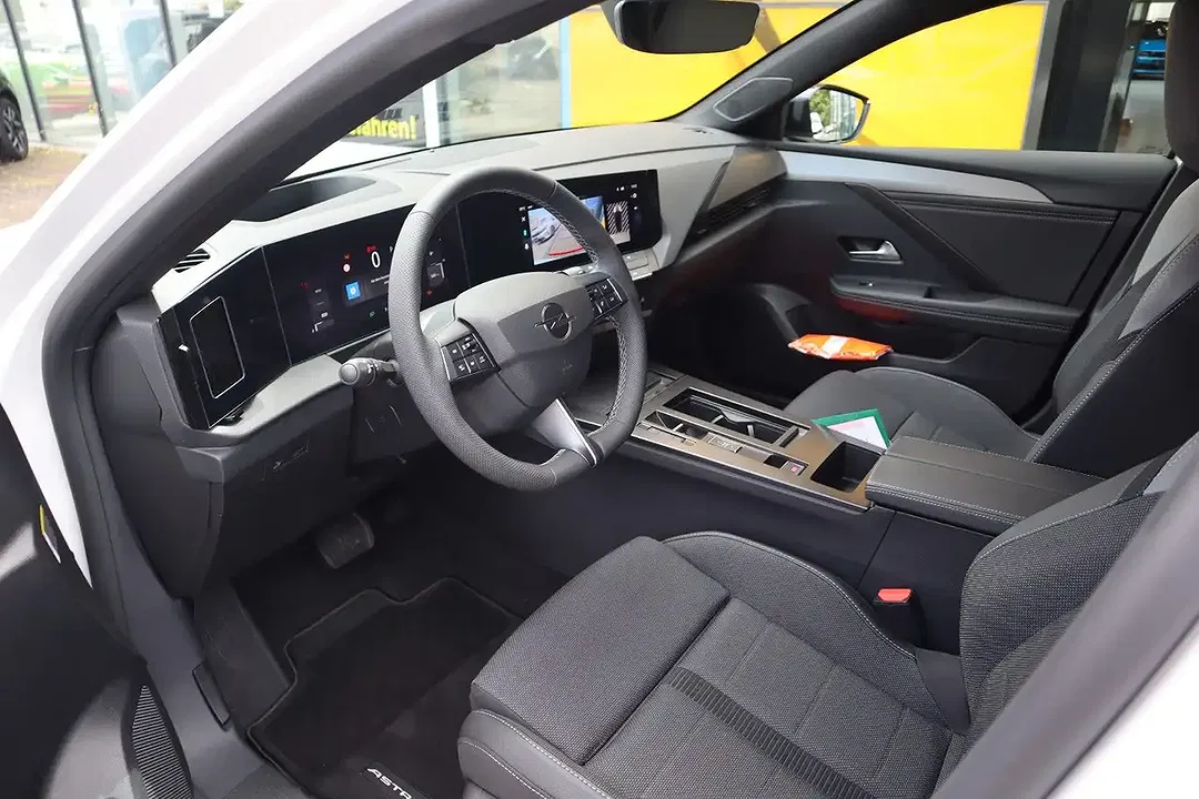 Opel Astra - Thumbnail 9
