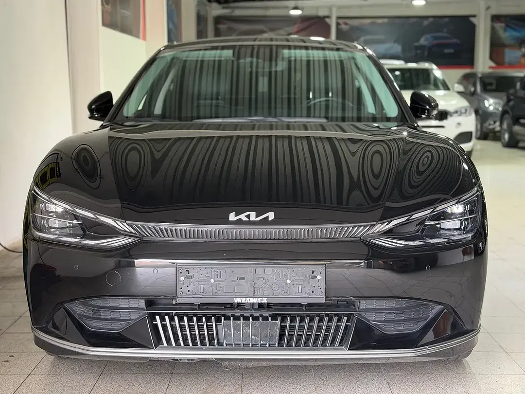 Kia EV6 - Thumbnail 1