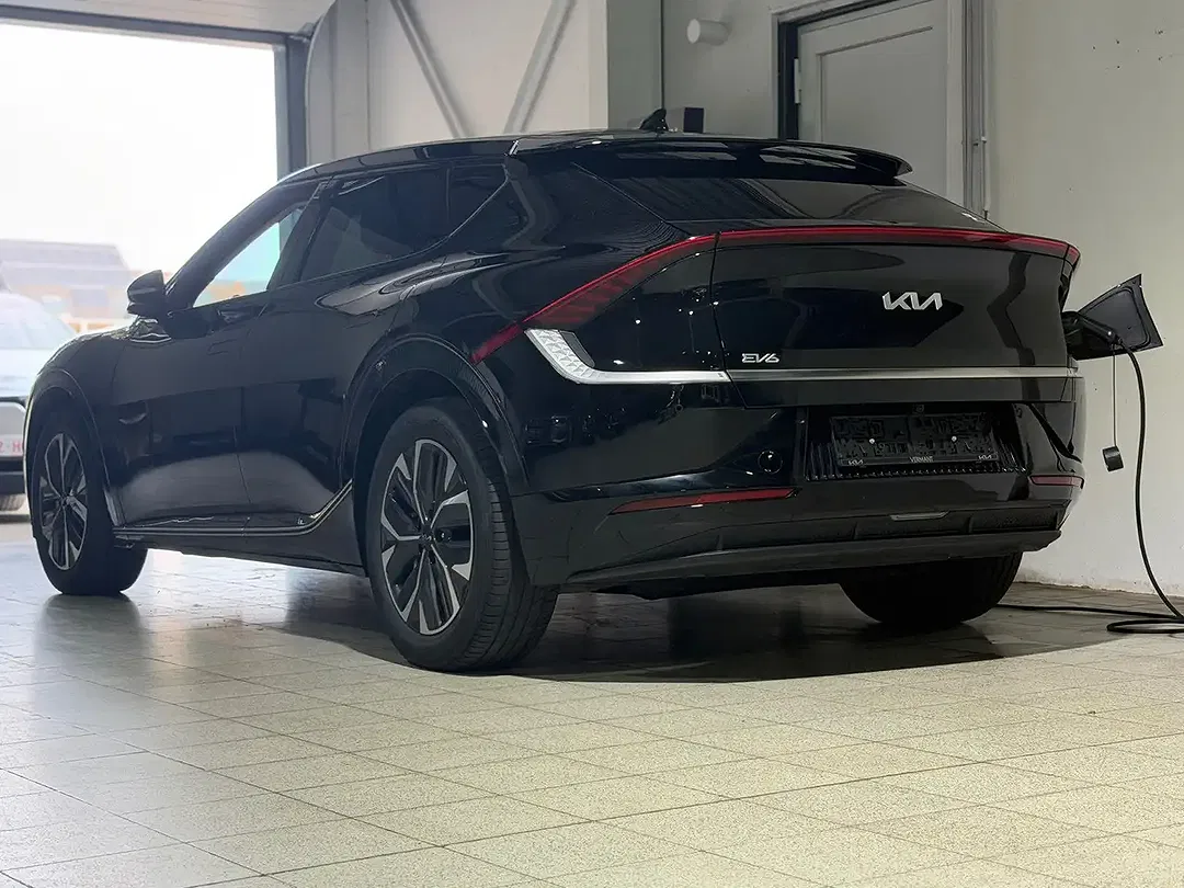 Kia EV6 - Thumbnail 5