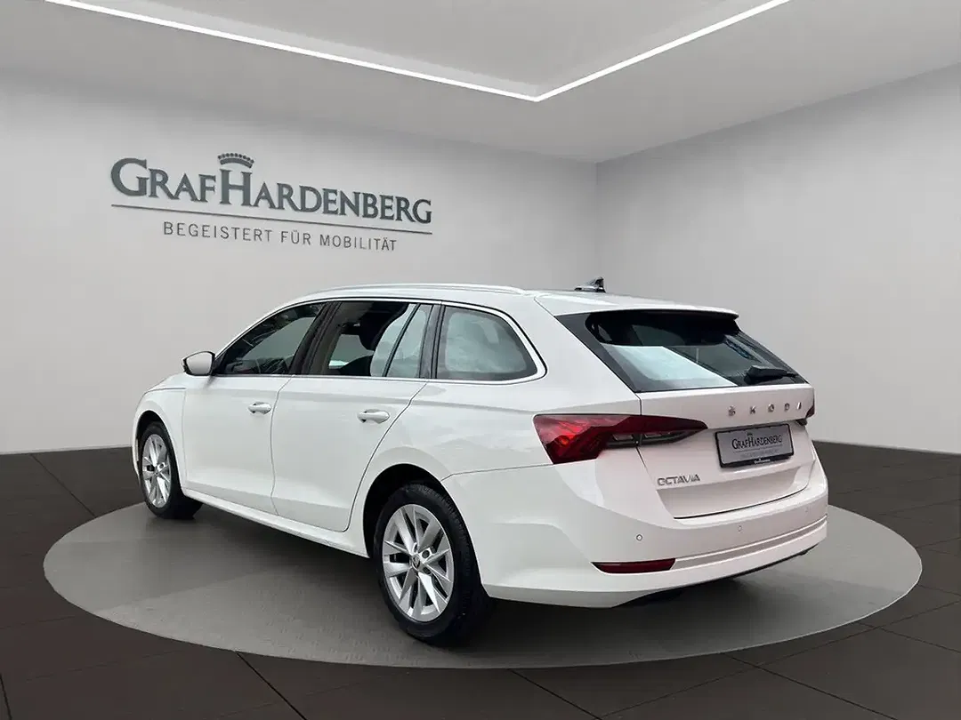 Skoda Octavia - Thumbnail 4