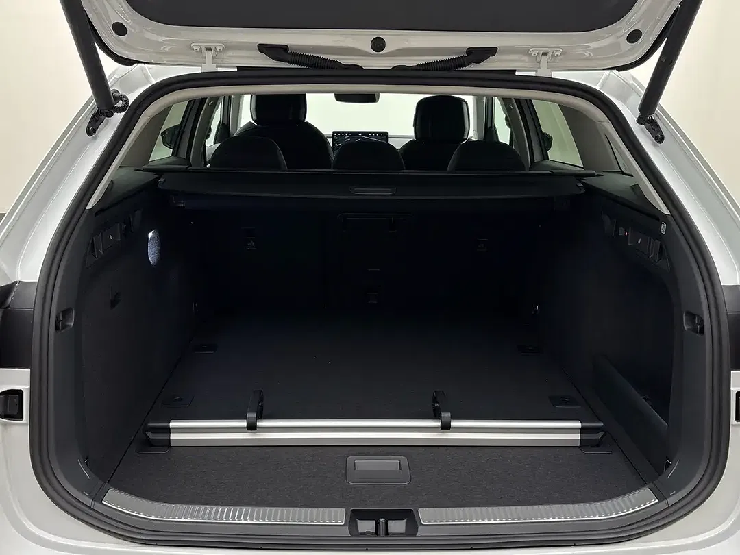 Skoda Superb - Thumbnail 12