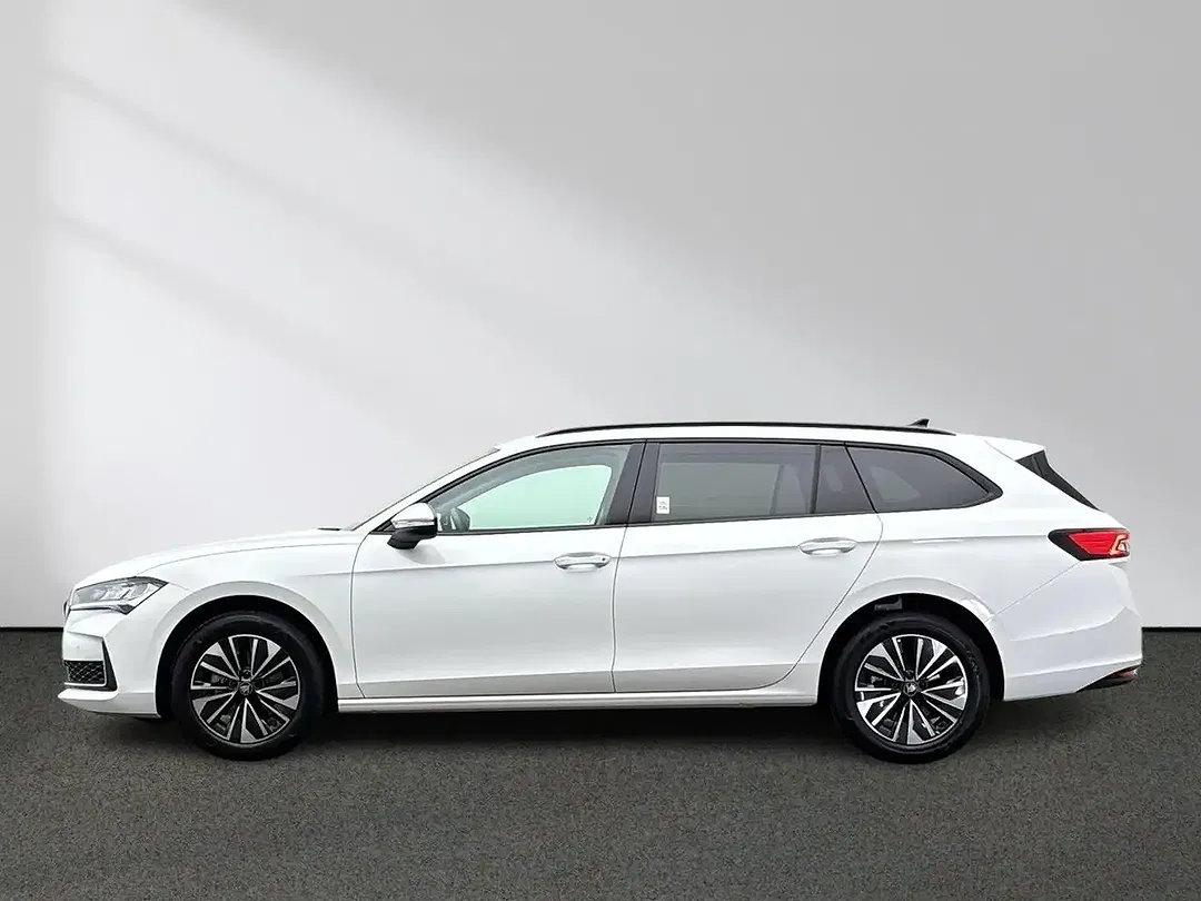 Skoda Superb - Thumbnail 1