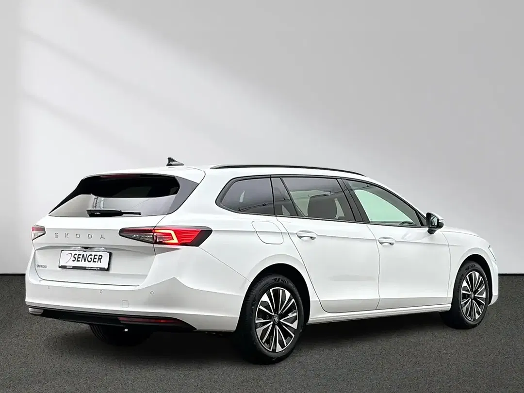 Skoda Superb - Thumbnail 2