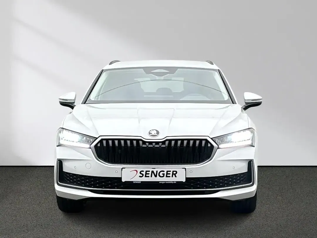 Skoda Superb - Thumbnail 3