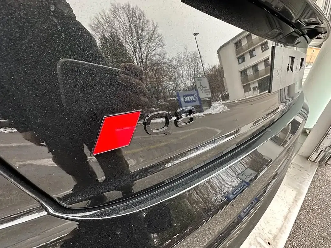 Audi Q8 - Thumbnail 3
