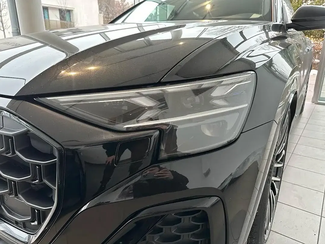 Audi Q8 - Thumbnail 4