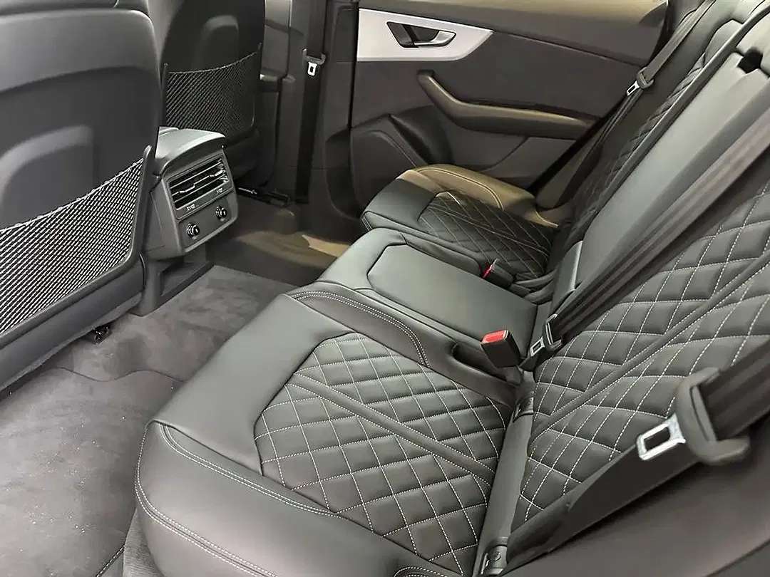 Audi Q8 - Thumbnail 9