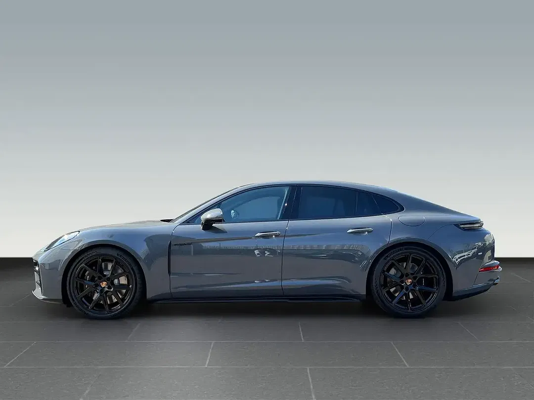 Porsche Panamera - Thumbnail 2