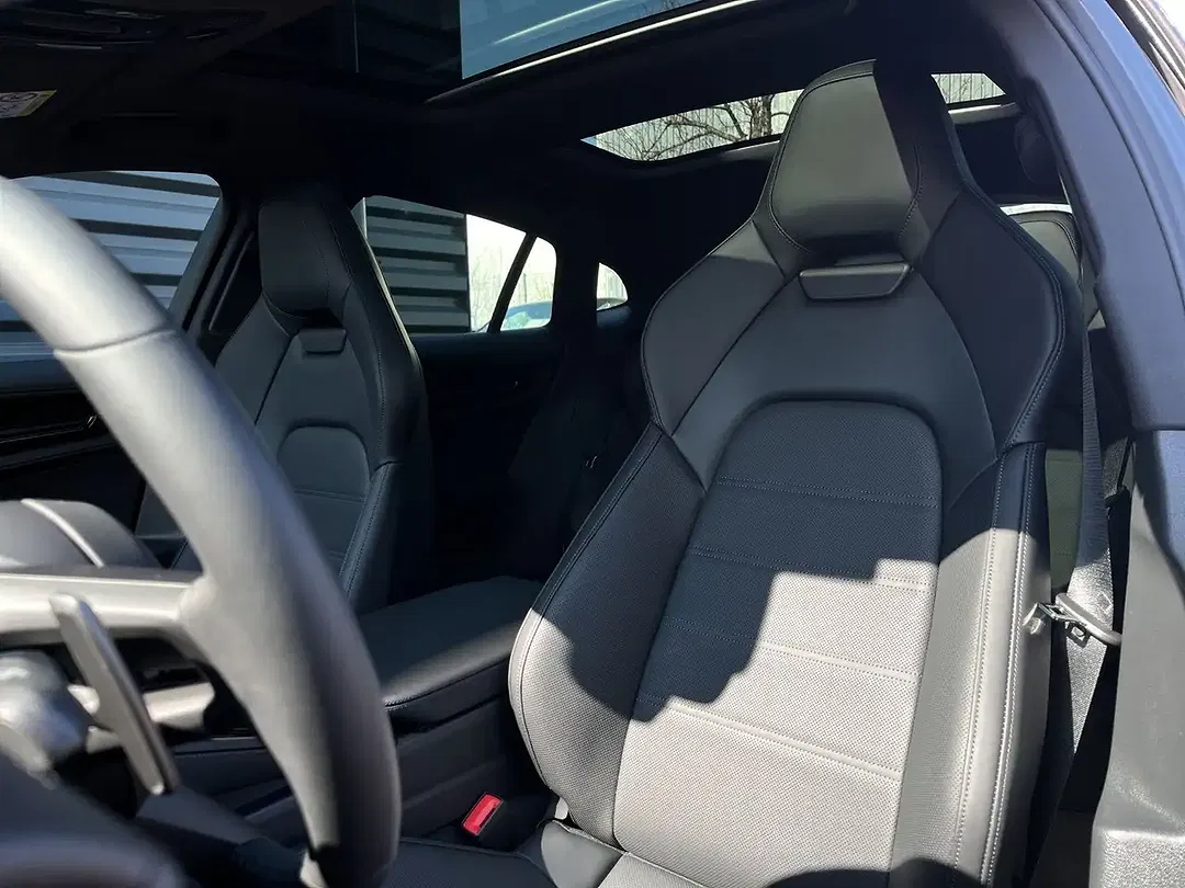 Porsche Panamera - Thumbnail 5