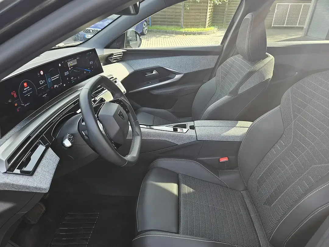 Peugeot 3008 - Thumbnail 9