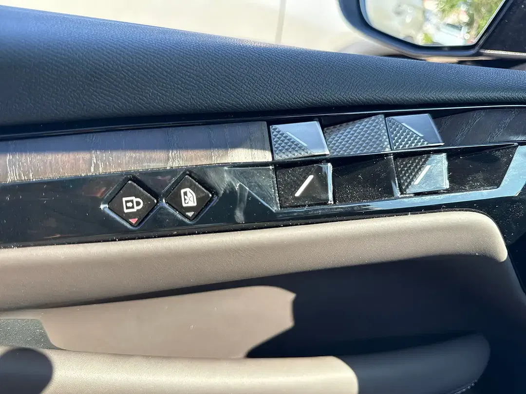 DS Automobiles DS 4 - Thumbnail 11