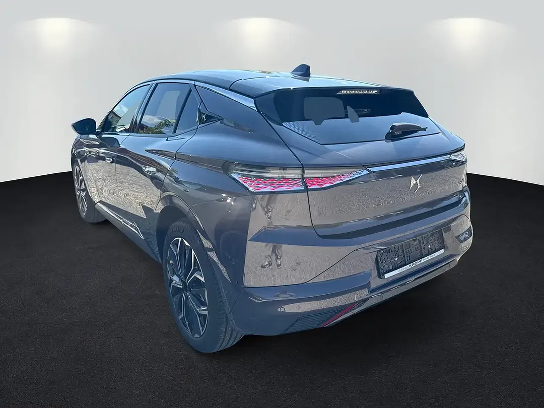 DS Automobiles DS 4 - Thumbnail 4