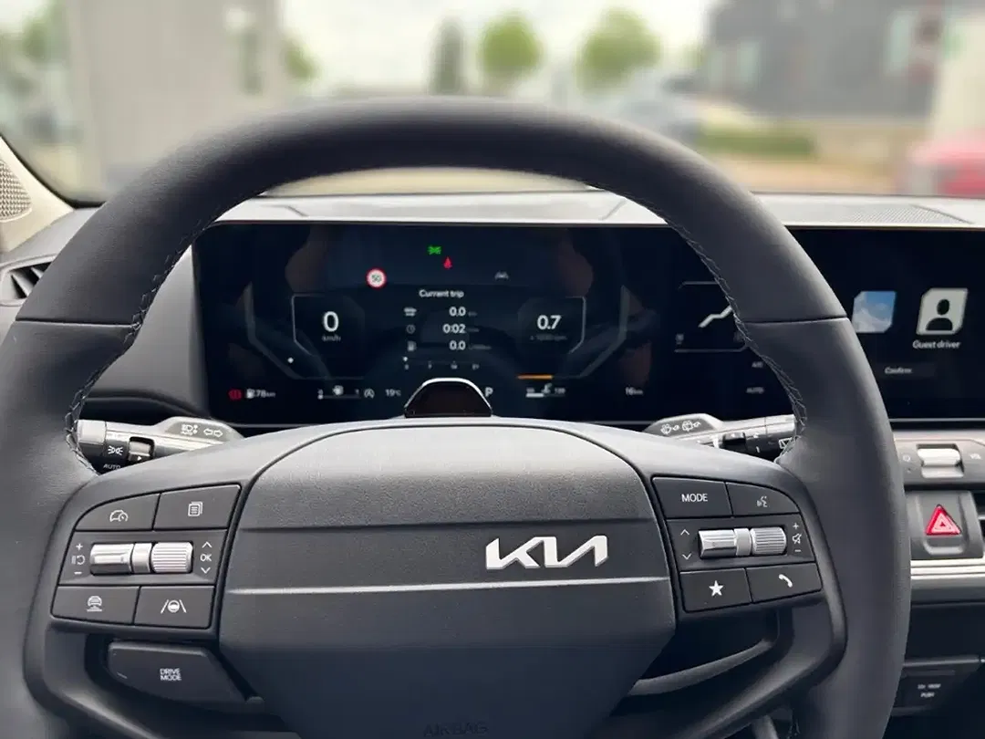Kia K4 - Thumbnail 10