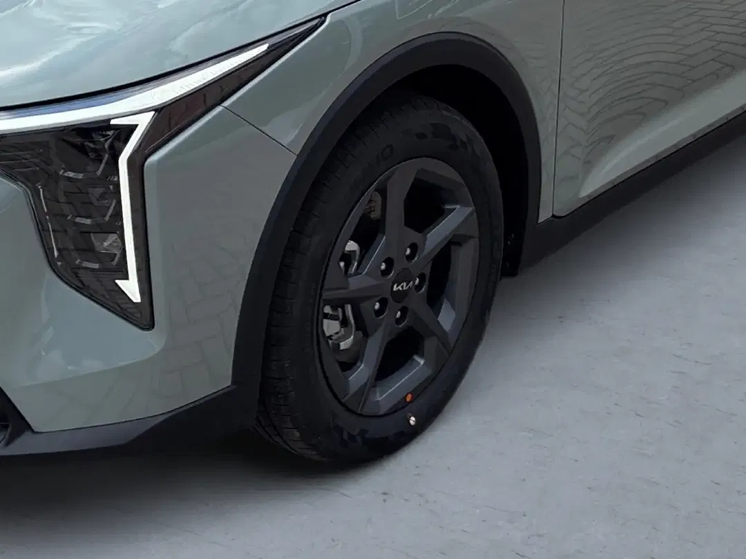 Kia K4 - Thumbnail 8