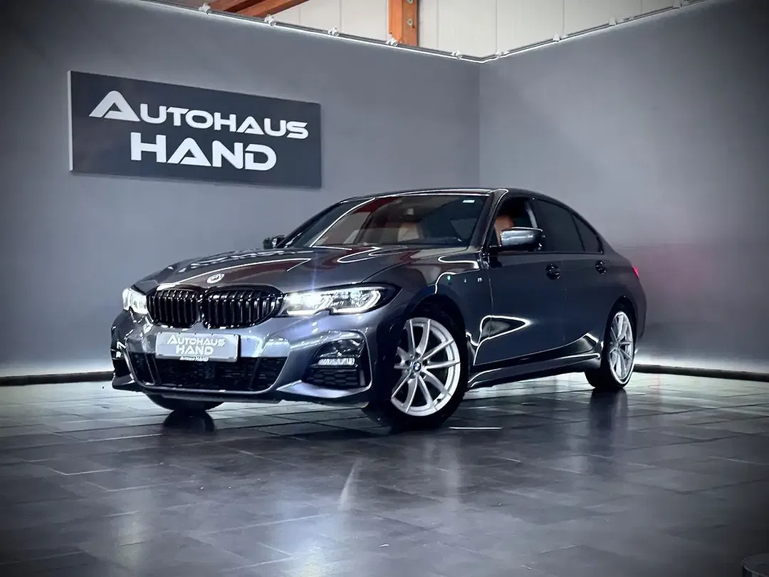 BMW 318 - Thumbnail 1
