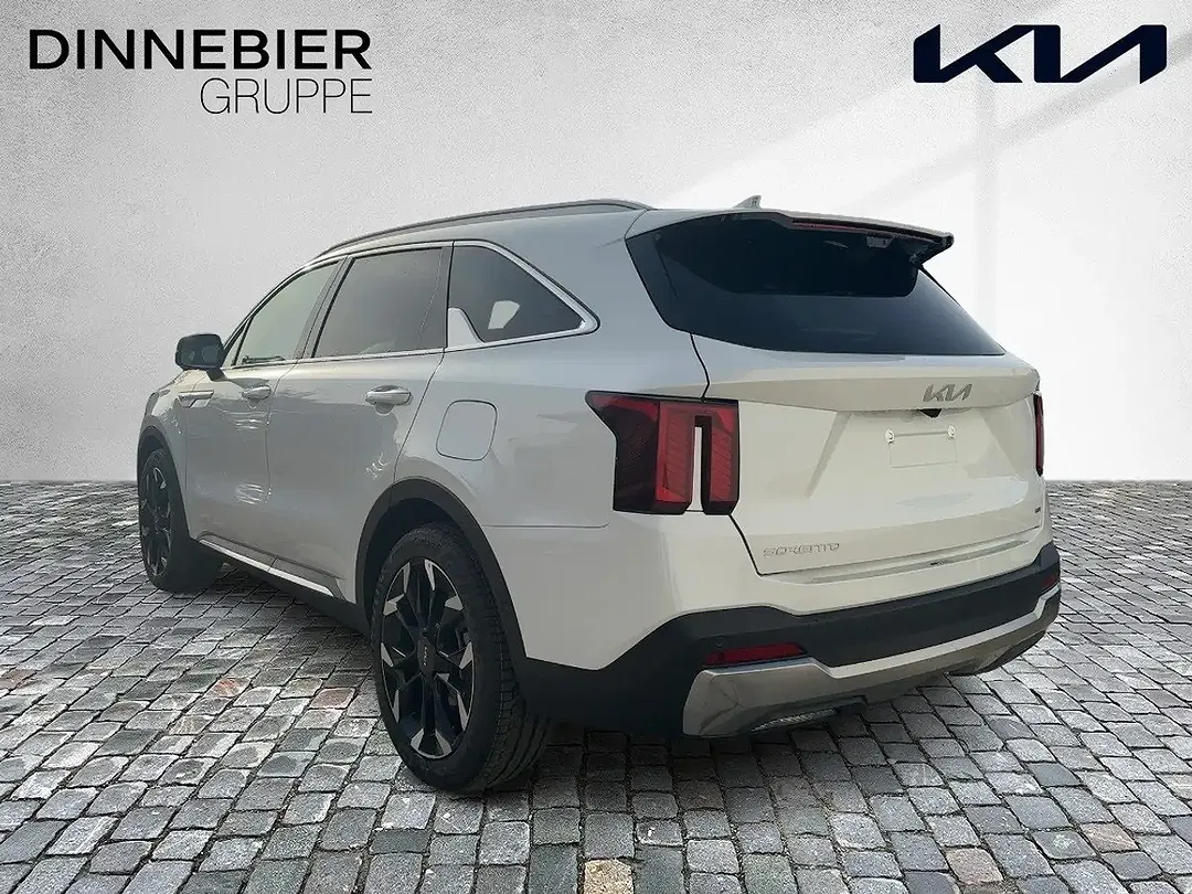 Kia Sorento - Thumbnail 2