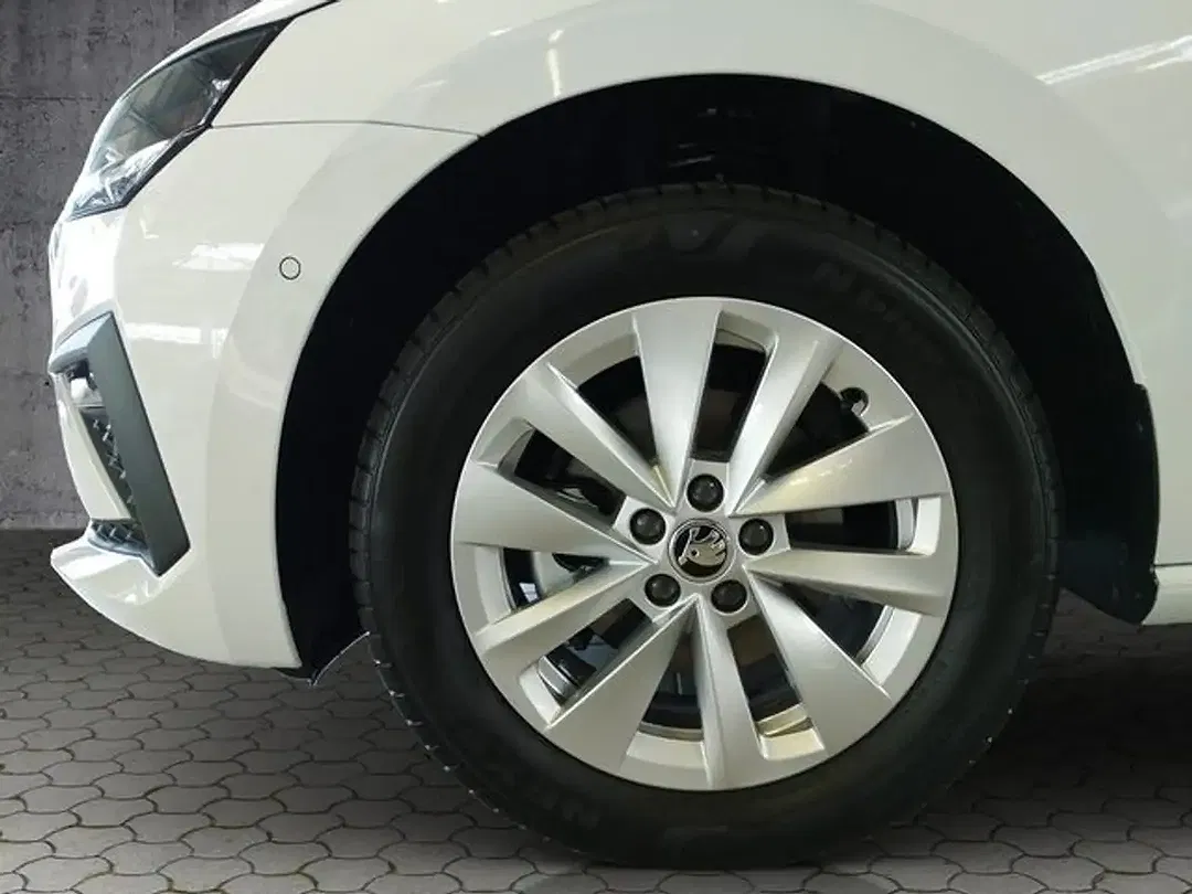 Skoda Scala - Thumbnail 7