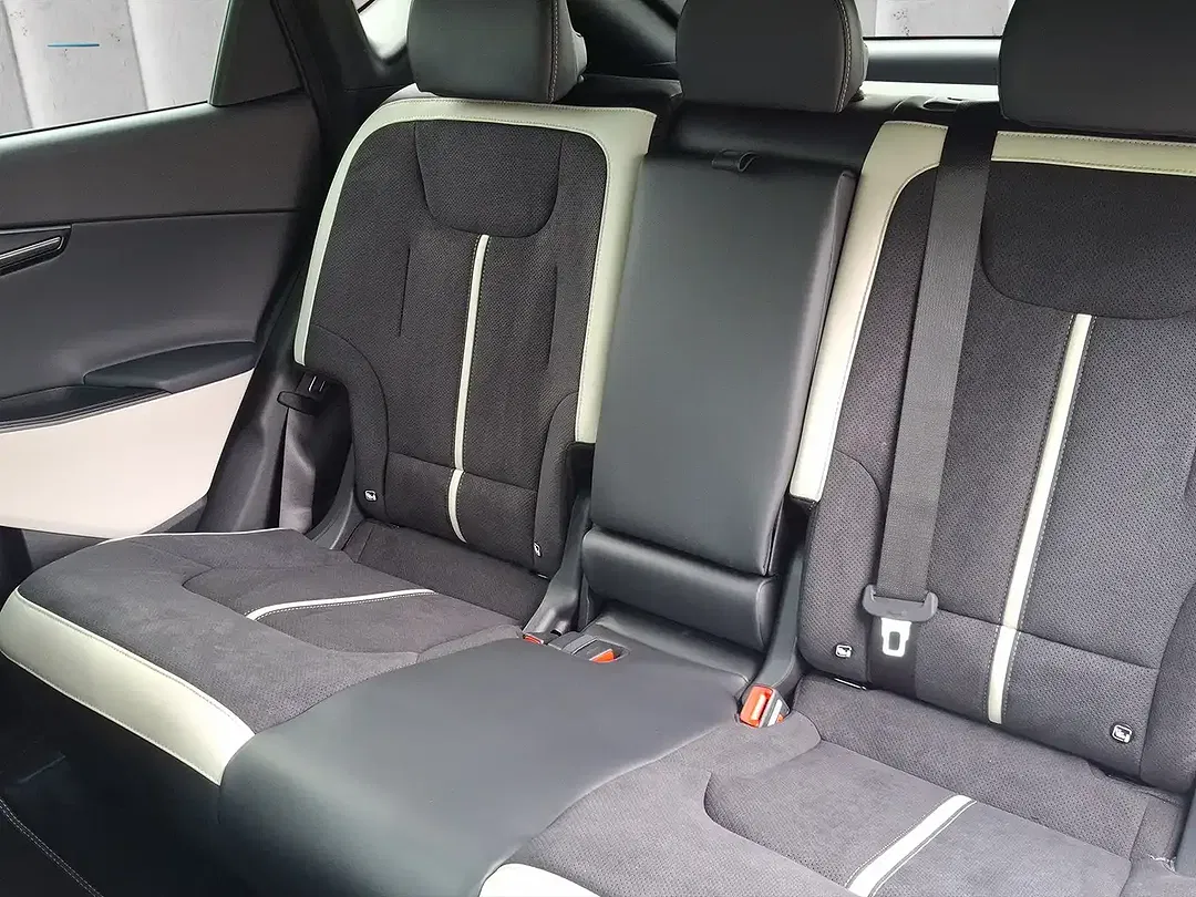 Kia EV6 - Thumbnail 11