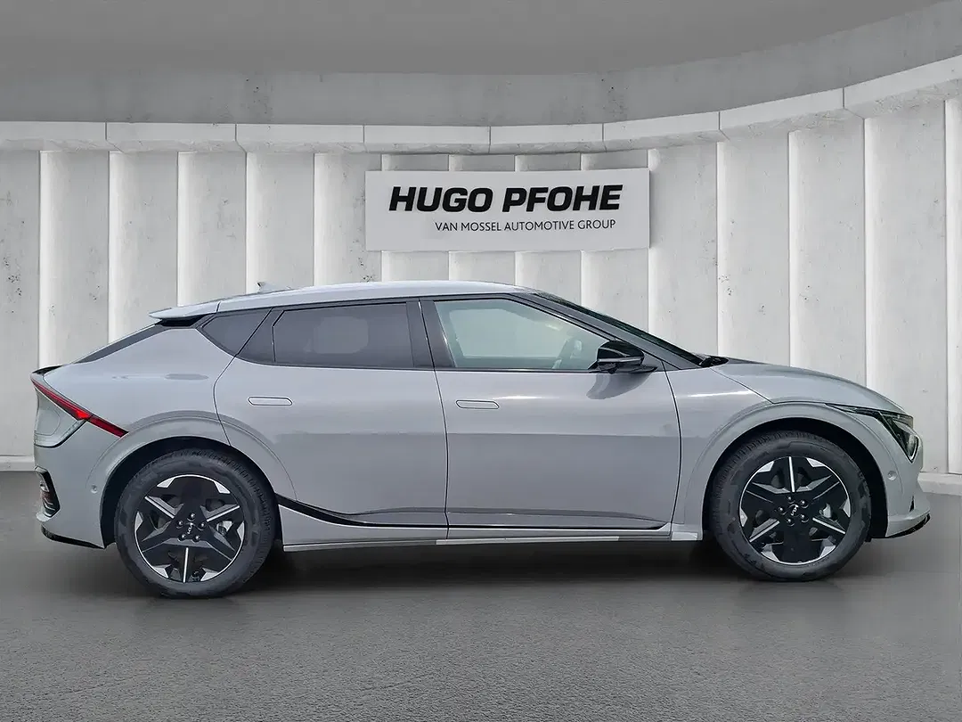 Kia EV6 - Thumbnail 6