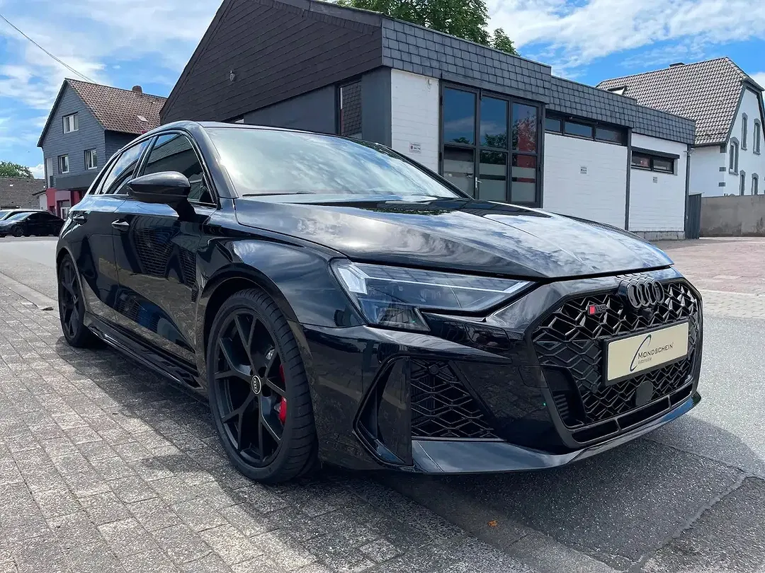 Audi RS3 - Thumbnail 2