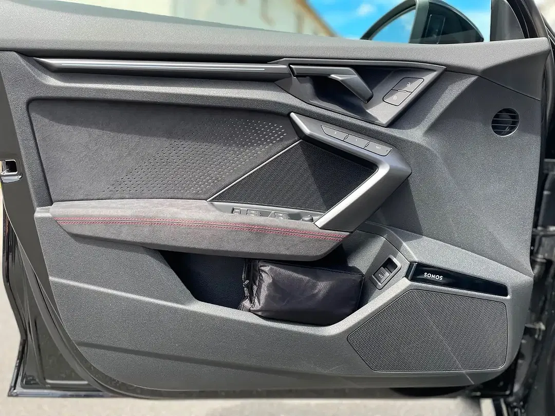 Audi RS3 - Thumbnail 4