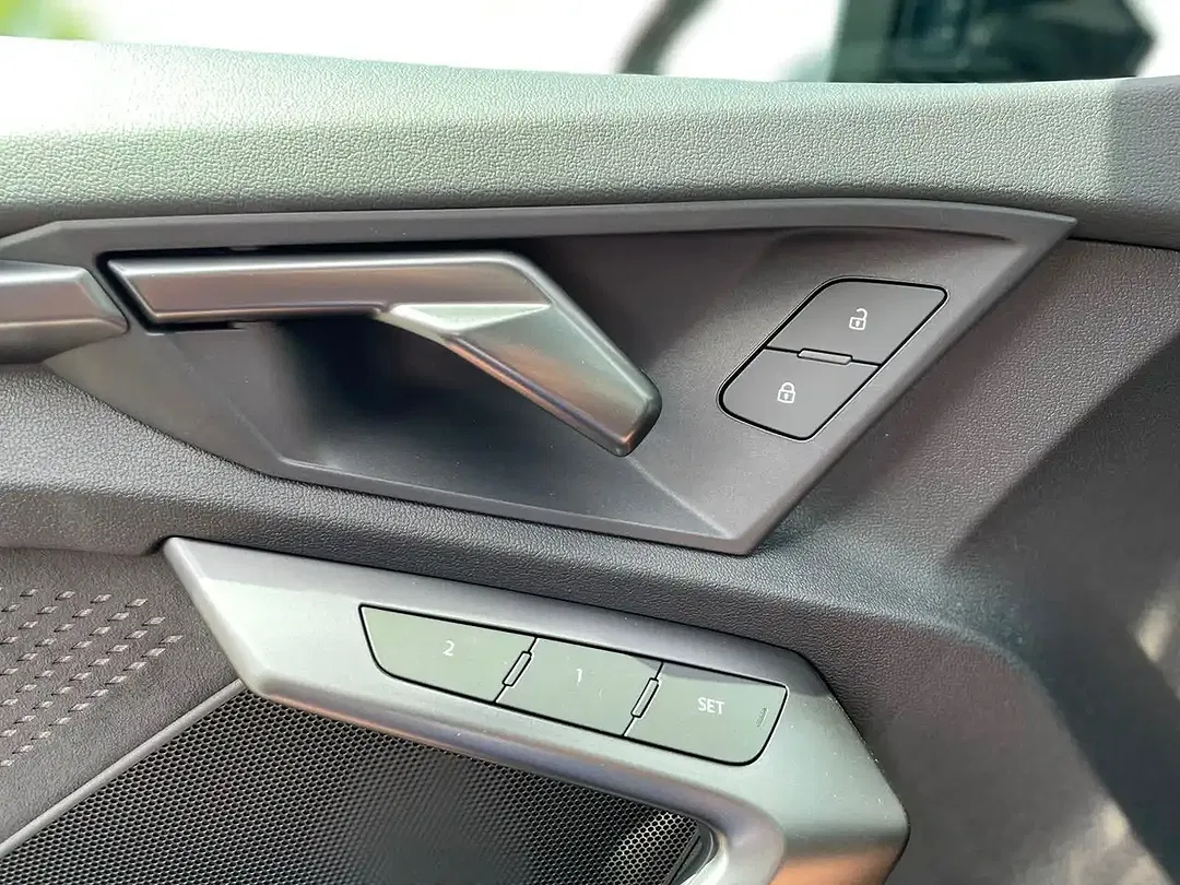Audi RS3 - Thumbnail 6