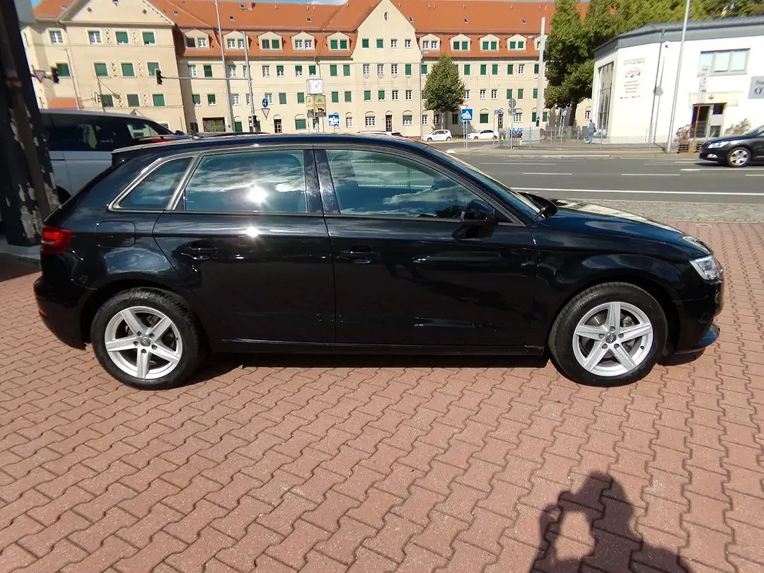 Audi A3 - Thumbnail 6