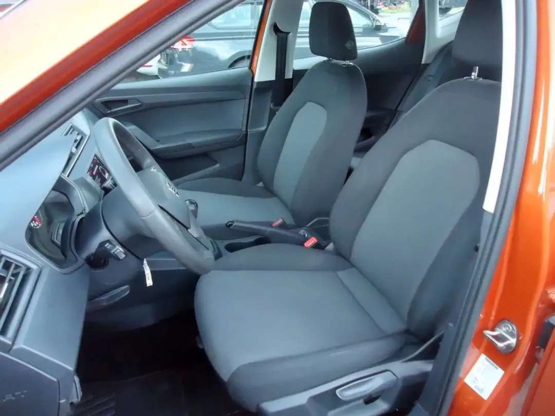 SEAT Arona - Thumbnail 11