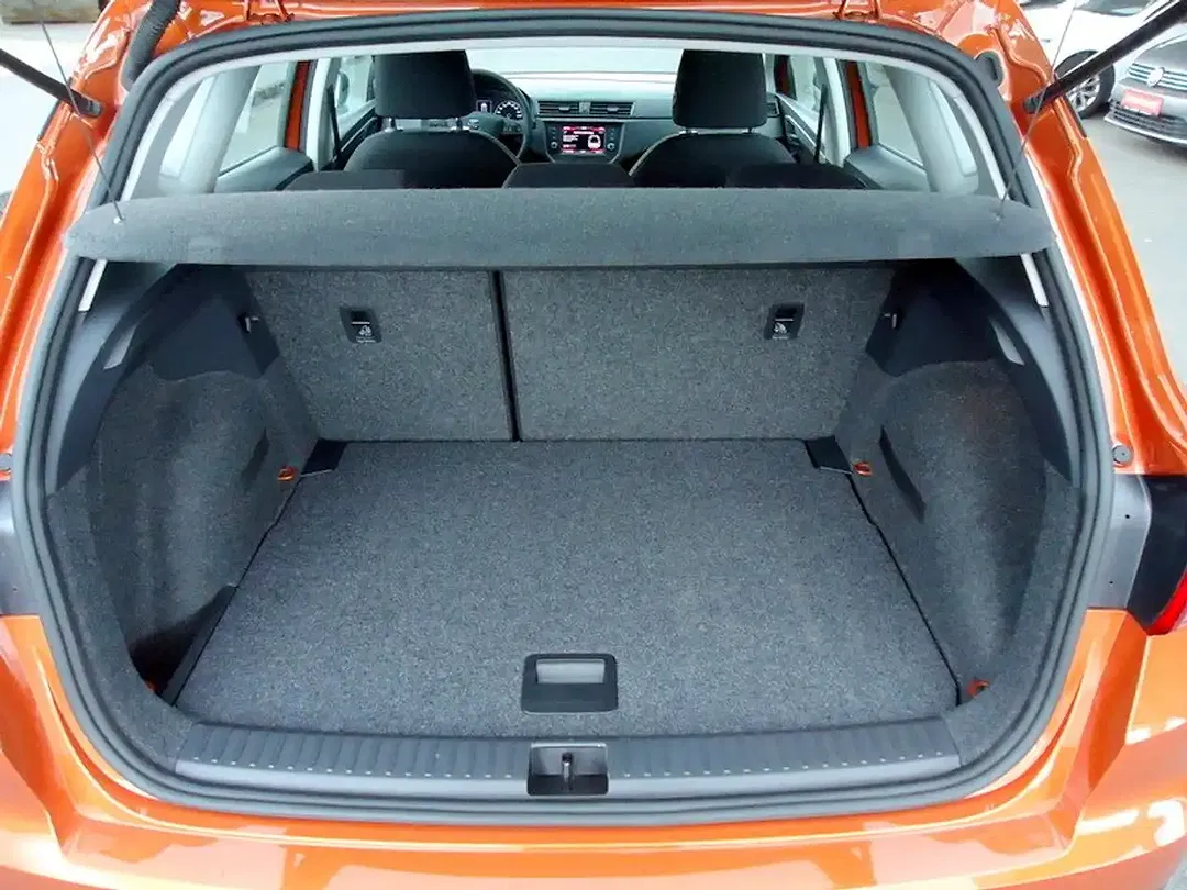SEAT Arona - Thumbnail 13