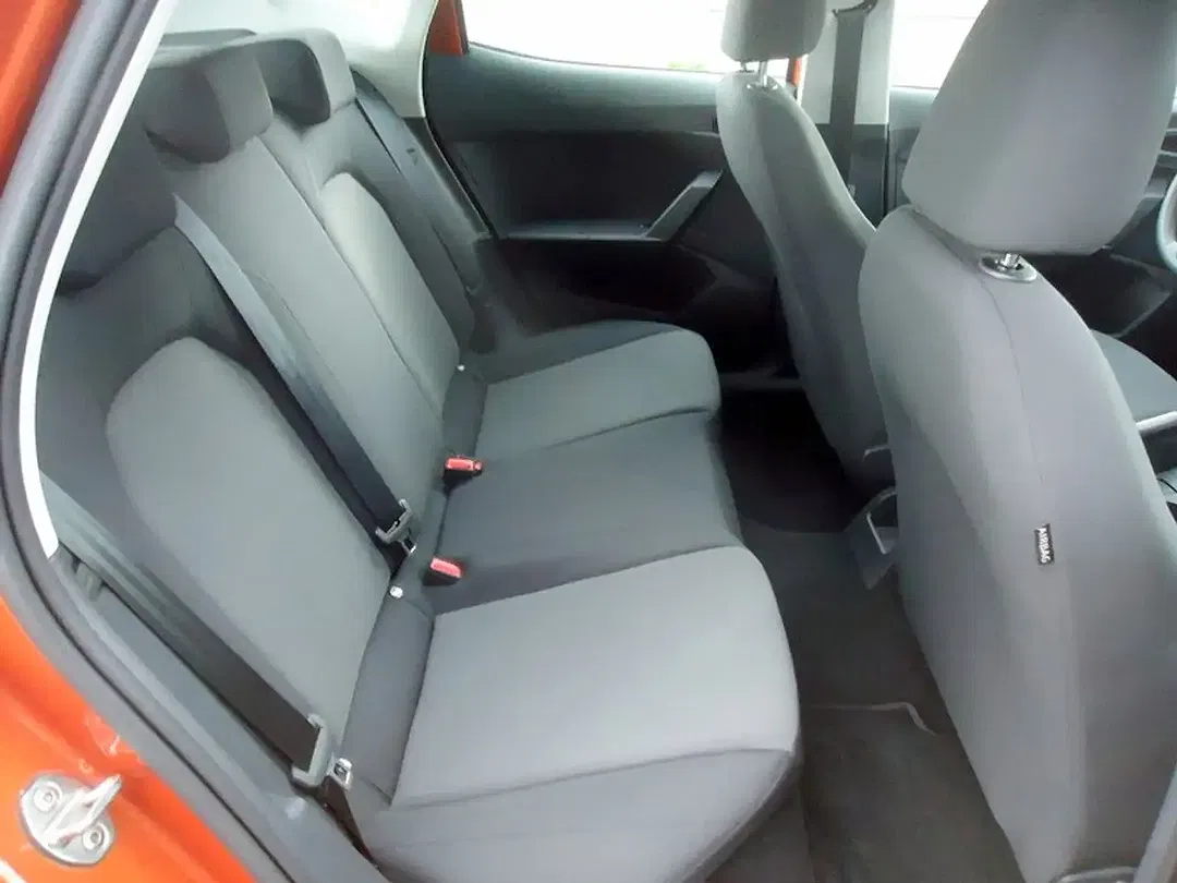 SEAT Arona - Thumbnail 14