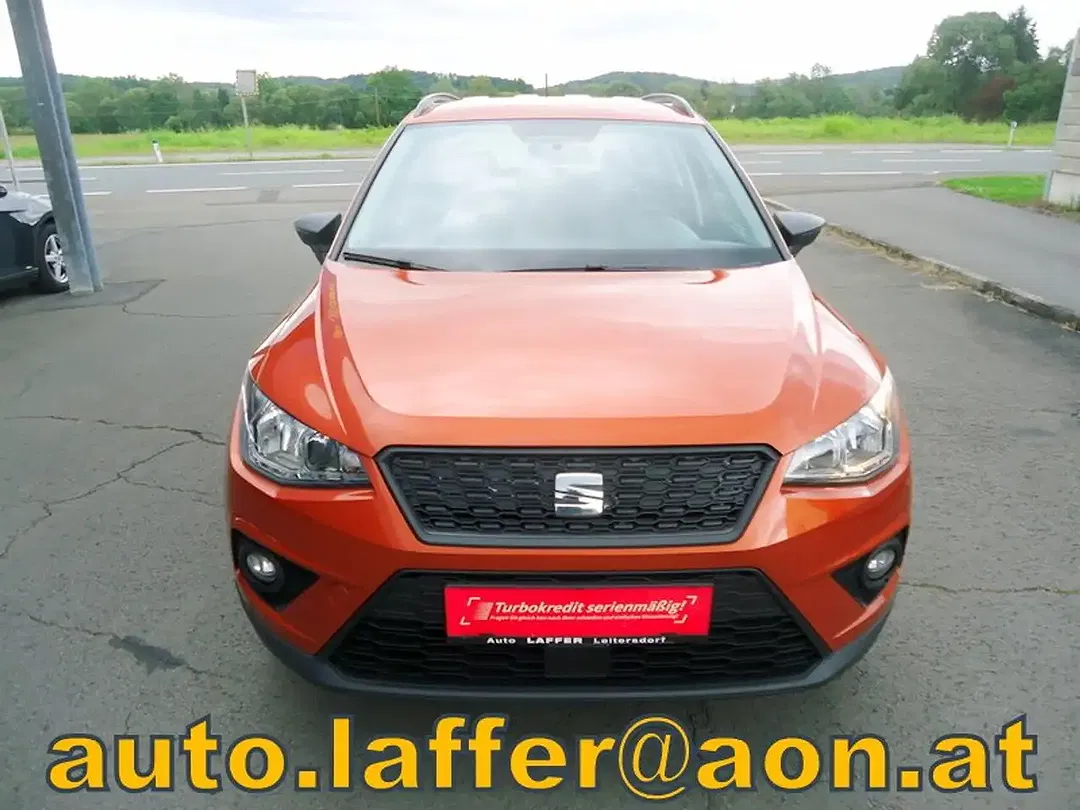 SEAT Arona - Thumbnail 2