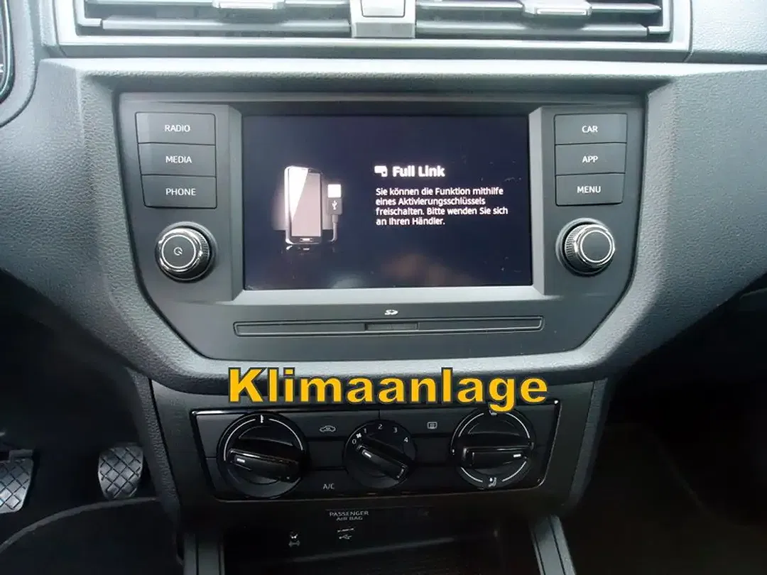 SEAT Arona - Thumbnail 8